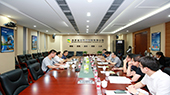 成都市(shì)人民防空辦公室主任潘祖龍一(yī)行(xíng)到訪首發投資控股公司