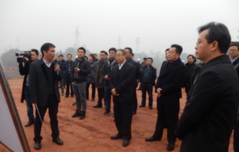 泸州市(shì)委市(shì)政府領導視(shì)察沱江新城PPP項目