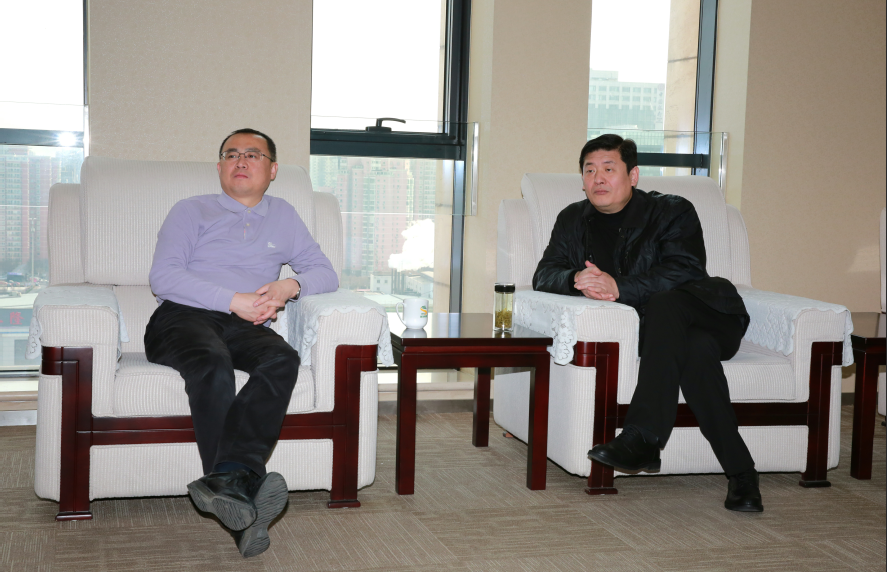 貴州省安順市(shì)政府領導到訪首發投資控股公司